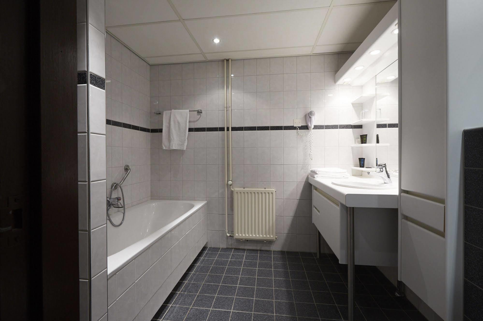 Hotel Zwartewater Zwartsluis Exteriör bild